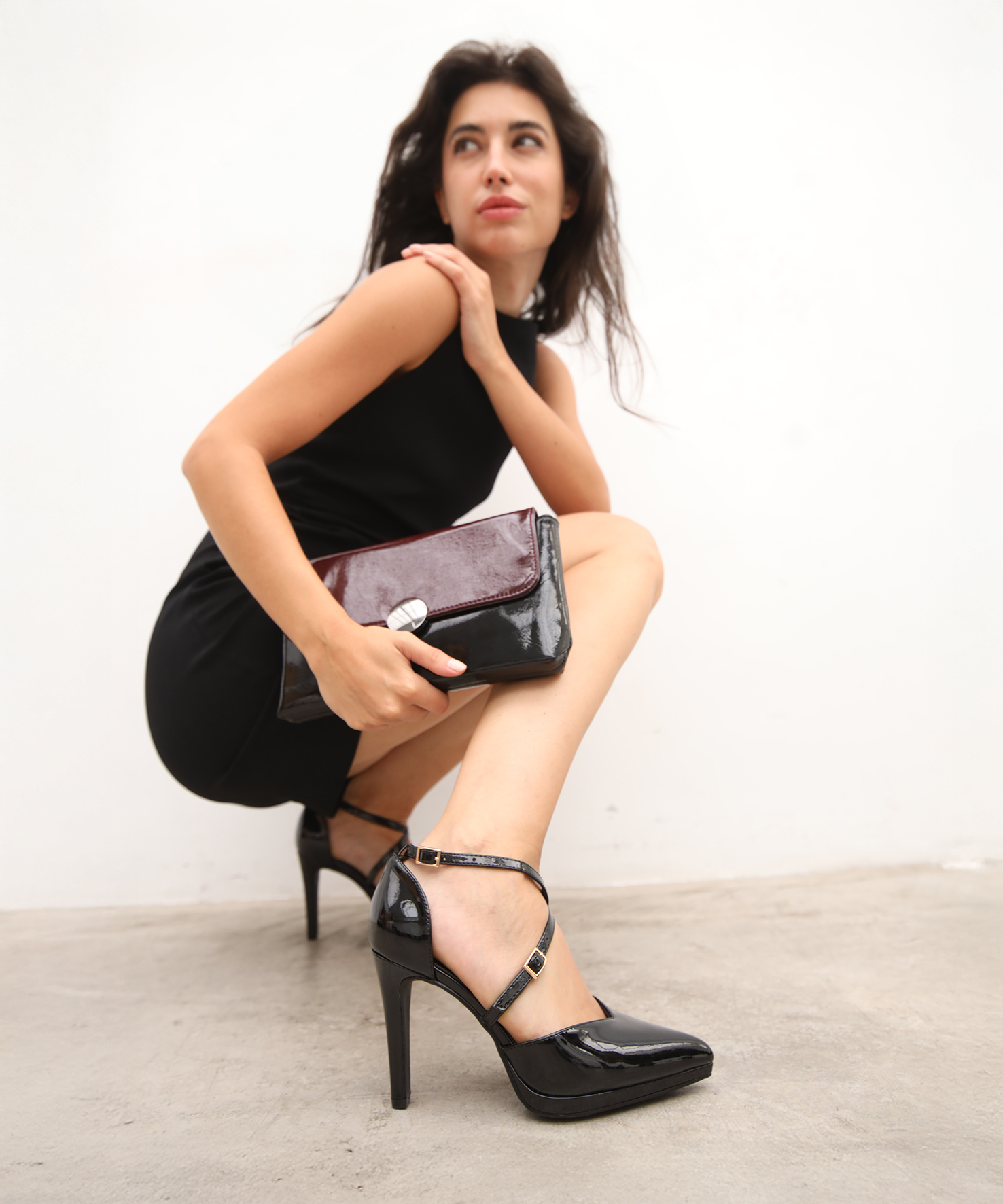 Zapatos tacón tiras cruzadas image number null